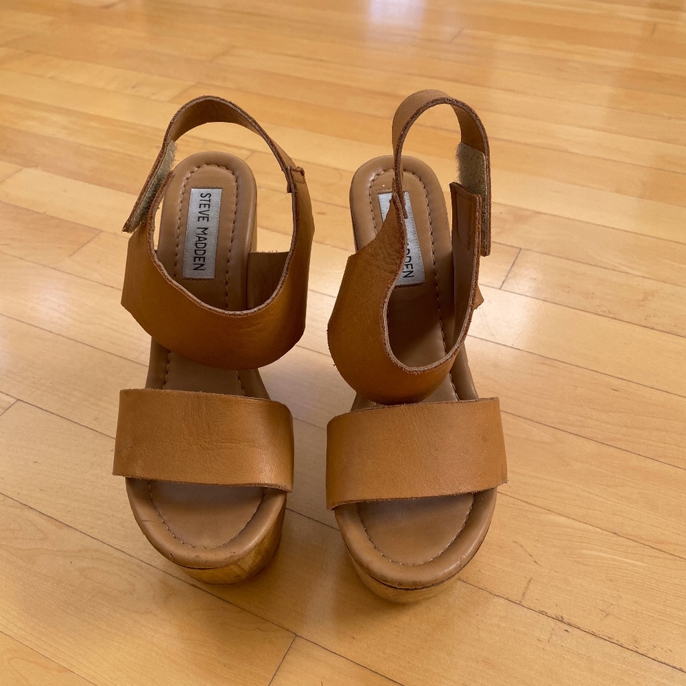 Steve Madden Cognac Strappy Wedges
